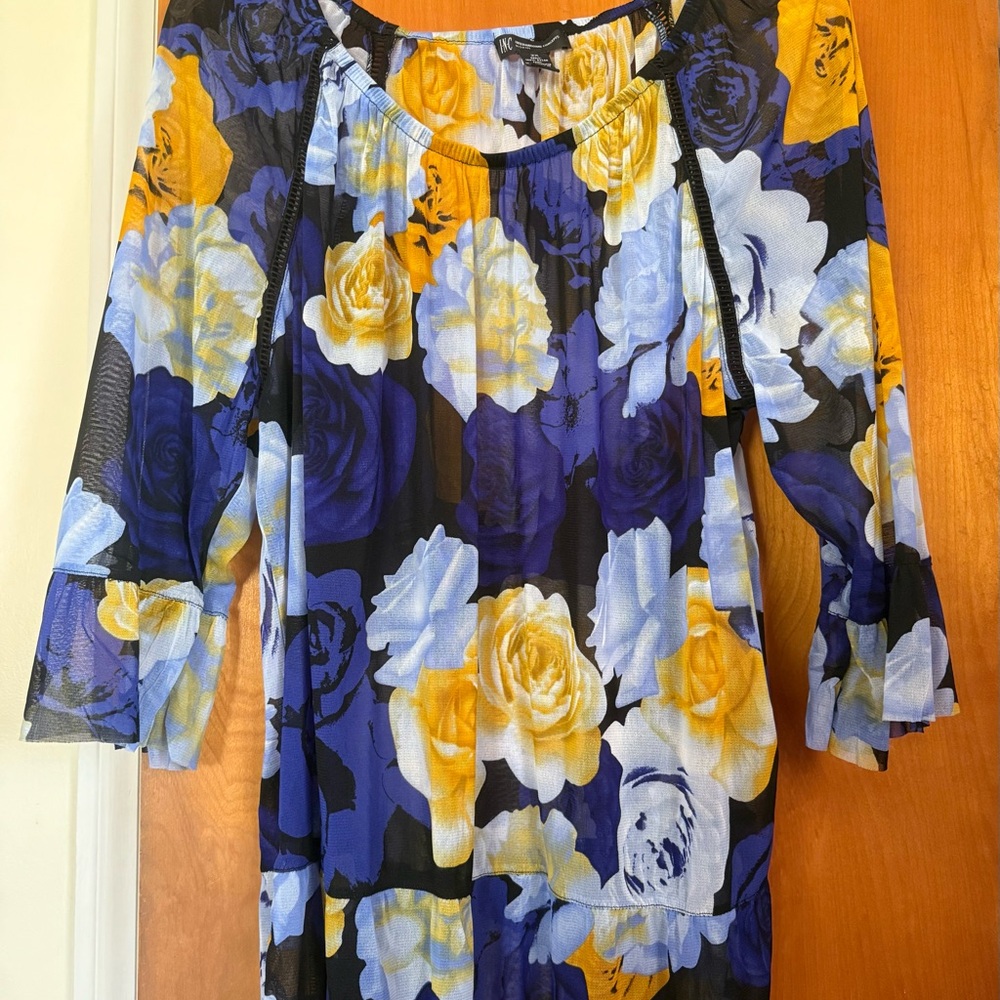 INC International Concepts Blue Graphic 3/4 Sleeve Blouse